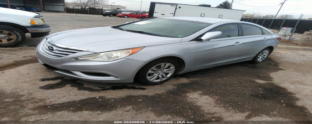 5NPEB4AC2BH084537 2011 HYUNDAI SONATA photo no. 2