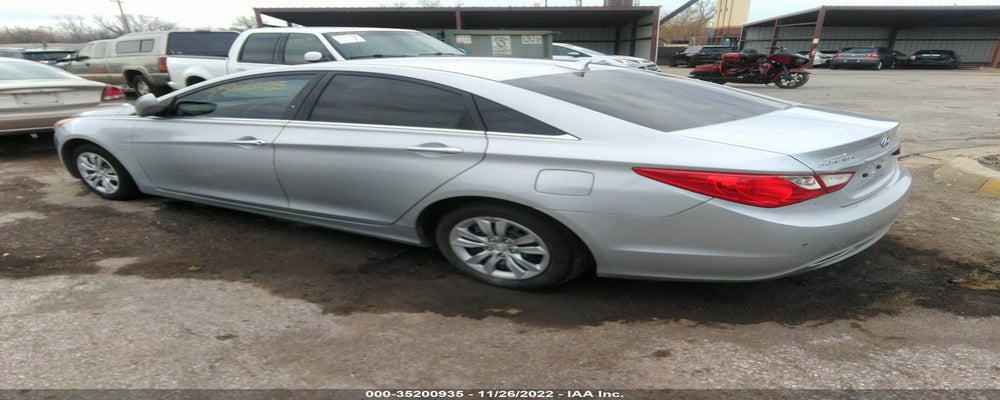 5NPEB4AC2BH084537 2011 HYUNDAI SONATA photo no. 3