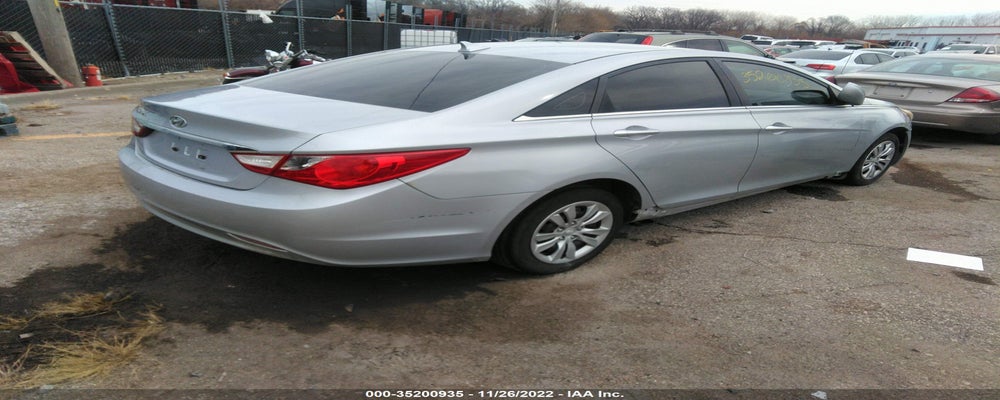 5NPEB4AC2BH084537 2011 HYUNDAI SONATA photo no. 4