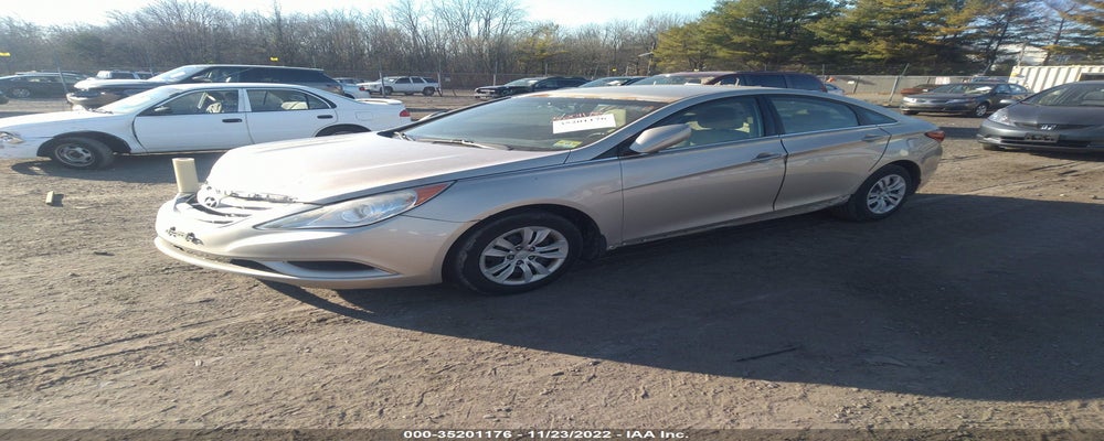 5NPEB4AC5BH131902 2011 HYUNDAI SONATA photo no. 2