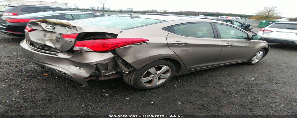 5NPDH4AE4DH390637 2013 HYUNDAI ELANTRA photo no. 4