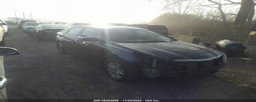 5NPEB4AC1BH033952 2011 HYUNDAI SONATA photo no. 1