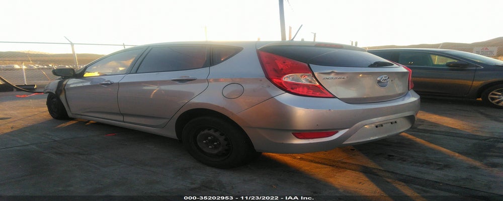 KMHCT5AE5FU225023 2015 HYUNDAI ACCENT photo no. 3