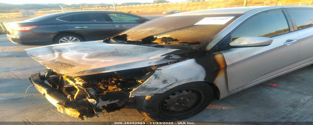 KMHCT5AE5FU225023 2015 HYUNDAI ACCENT photo no. 6