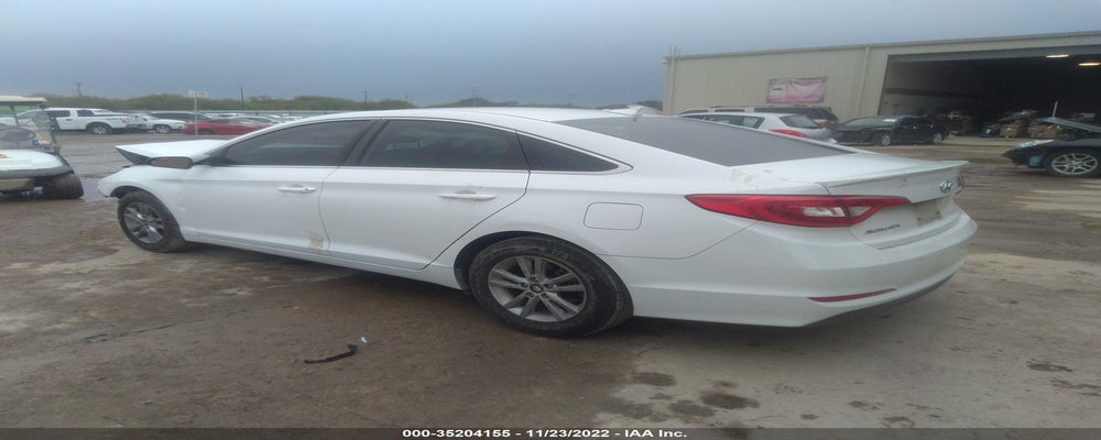 5NPE24AF3FH147676 2015 HYUNDAI SONATA photo no. 3