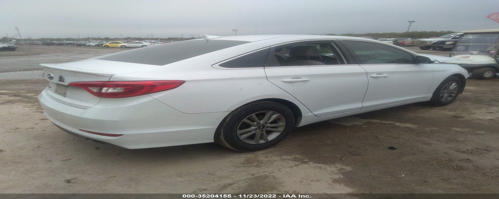 5NPE24AF3FH147676 2015 HYUNDAI SONATA photo no. 4