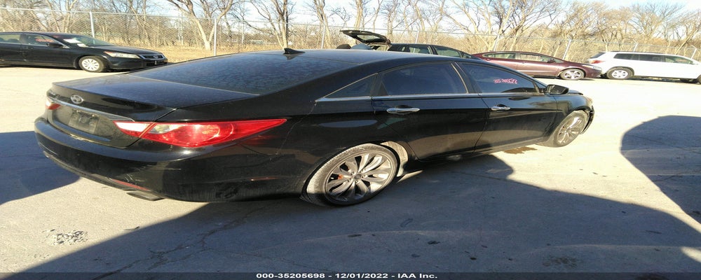 5NPEC4AC3BH277700 2011 HYUNDAI SONATA photo no. 4