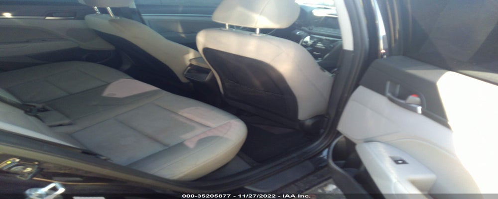 KMHD84LF2JU665912 2018 HYUNDAI ELANTRA photo no. 8