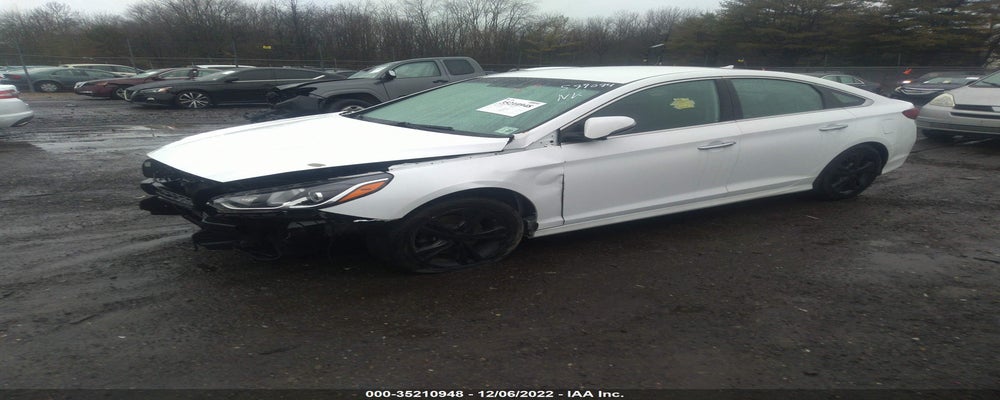 5NPE34AF8JH599094 2018 HYUNDAI SONATA photo no. 2