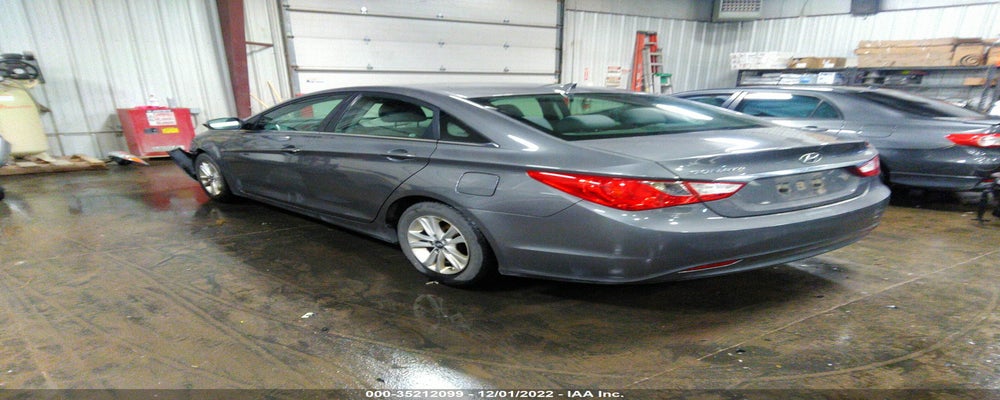 5NPEB4AC7BH283647 2011 HYUNDAI SONATA photo no. 3