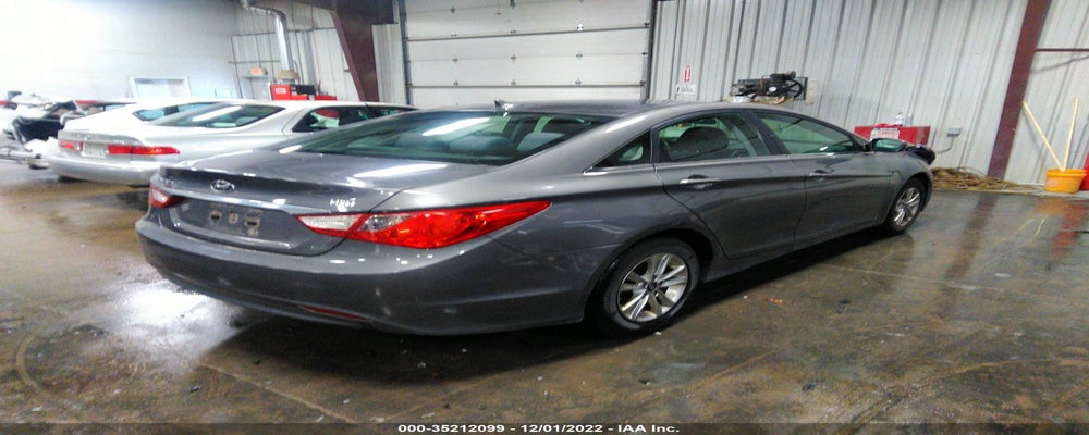 5NPEB4AC7BH283647 2011 HYUNDAI SONATA photo no. 4