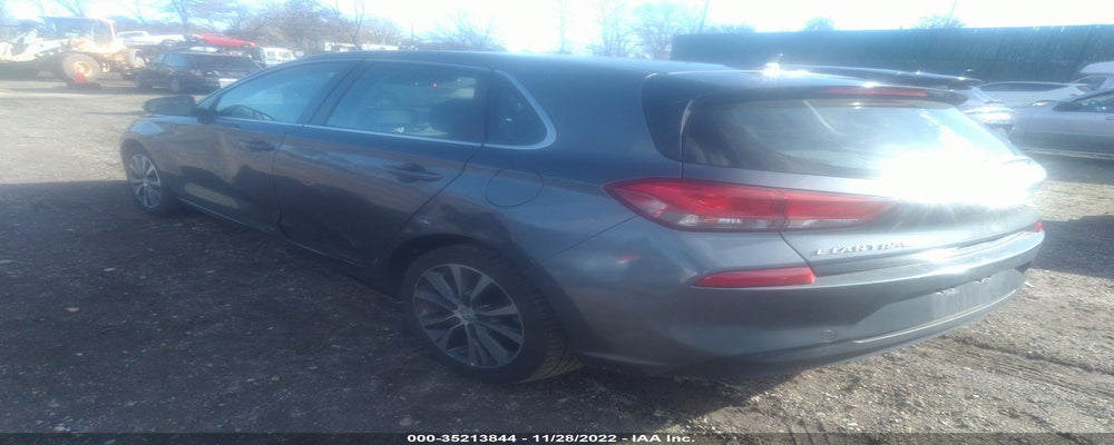 KMHH35LE0JU030457 2018 HYUNDAI ELANTRA GT photo no. 3