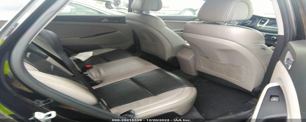KM8J33A2XGU165064 2016 HYUNDAI TUCSON photo no. 8