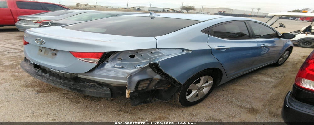KMHDH4AE0DU819094 2013 HYUNDAI ELANTRA photo no. 4