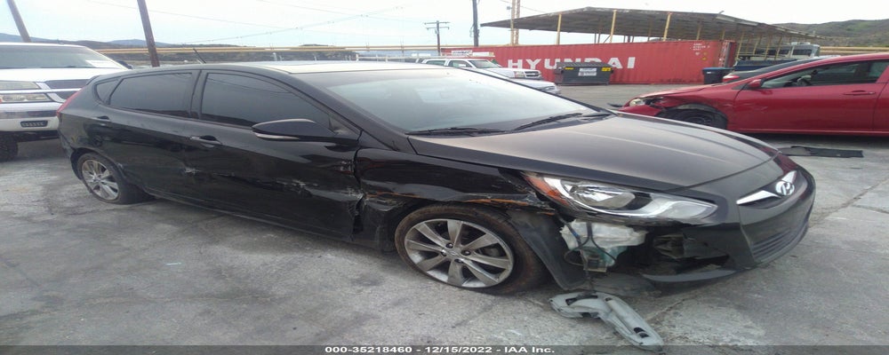 KMHCU5AEXDU064968 2013 HYUNDAI ACCENT photo no. 2