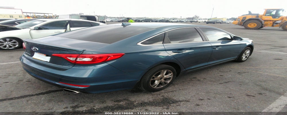 5NPE24AF8FH250981 2015 HYUNDAI SONATA photo no. 4
