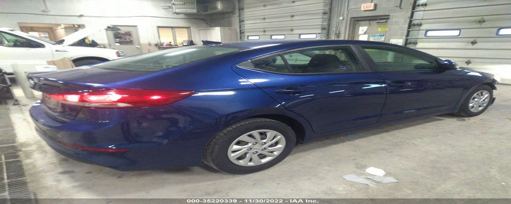 5NPD74LF4HH104719 2017 HYUNDAI ELANTRA photo no. 4