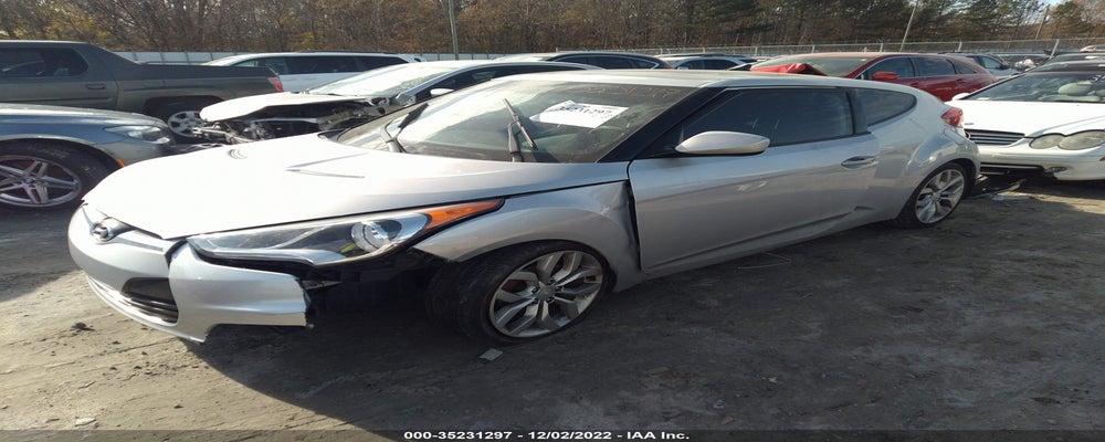 KMHTC6AD5CU078176 2012 HYUNDAI VELOSTER photo no. 2