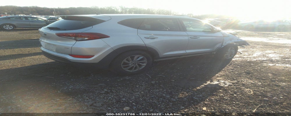 KM8J2CA40JU651569 2018 HYUNDAI TUCSON photo no. 4