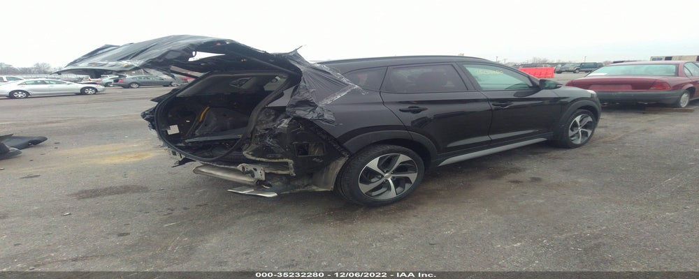 KM8J33A21JU700175 2018 HYUNDAI TUCSON photo no. 4