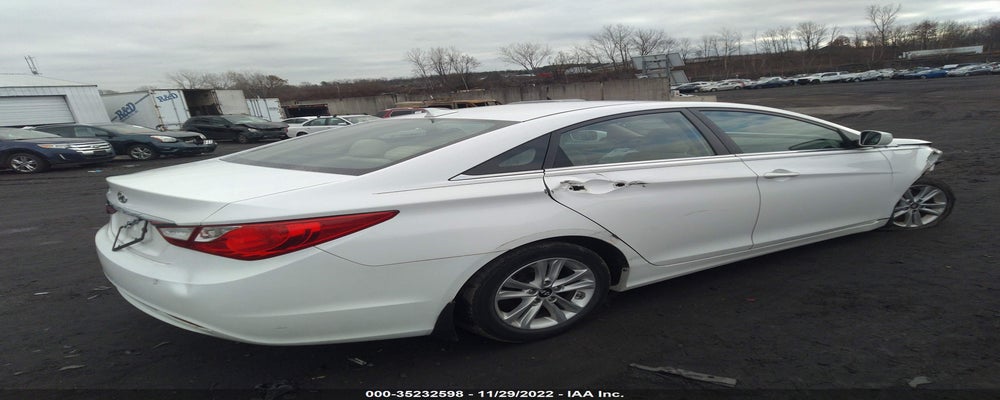 5NPEB4AC9DH707607 2013 HYUNDAI SONATA photo no. 4