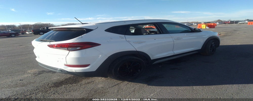 KM8J3CA41HU484727 2017 HYUNDAI TUCSON photo no. 4