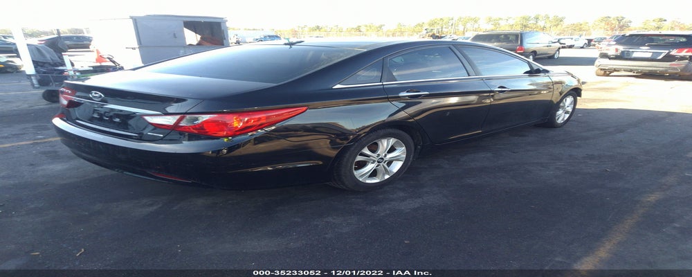 5NPEC4AC6DH715824 2013 HYUNDAI SONATA photo no. 4