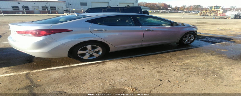 5NPDH4AE6DH302476 2013 HYUNDAI ELANTRA photo no. 4
