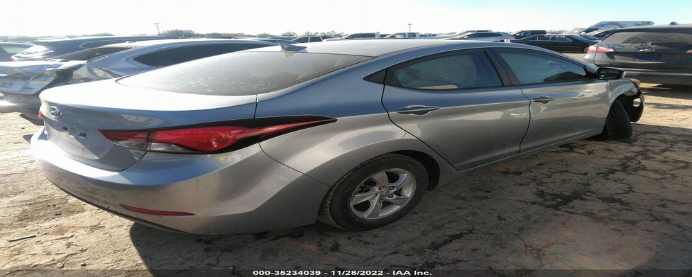 5NPDH4AE8FH580606 2015 HYUNDAI ELANTRA photo no. 4