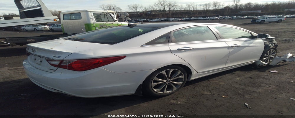 5NPEC4AB2DH645620 2013 HYUNDAI SONATA photo no. 4