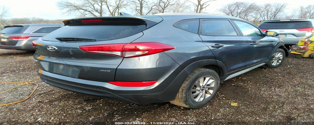 KM8J3CA4XJU623601 2018 HYUNDAI TUCSON photo no. 4
