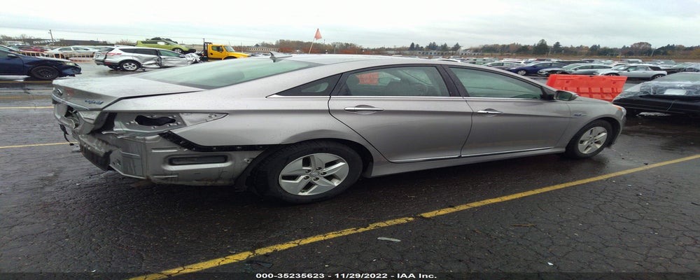 KMHEC4A42BA018210 2011 HYUNDAI SONATA photo no. 4