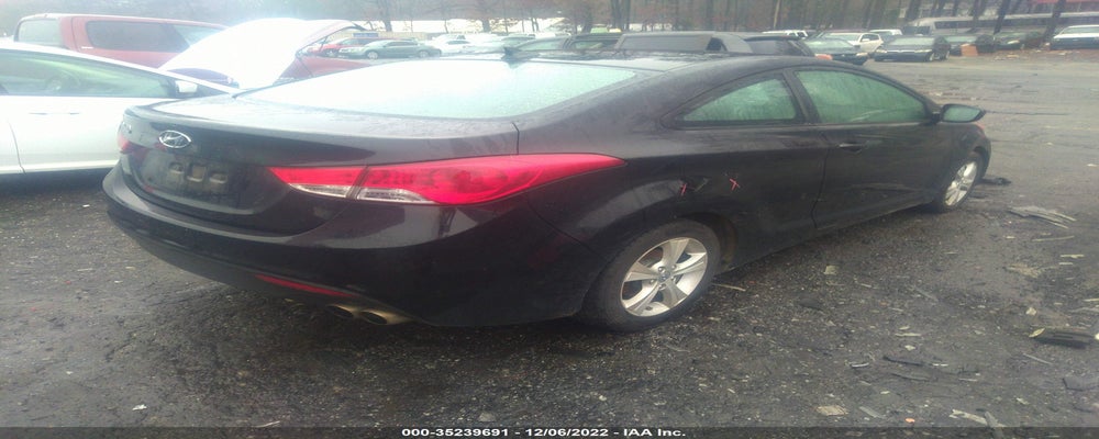 KMHDH6AE1DU010490 2013 HYUNDAI ELANTRA COUPE photo no. 4