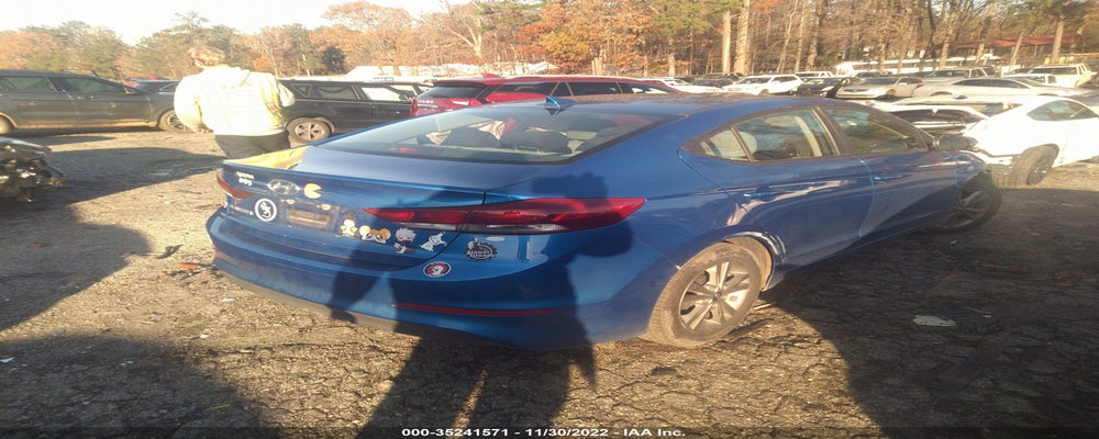 KMHD84LF3HU143008 2017 HYUNDAI ELANTRA photo no. 4