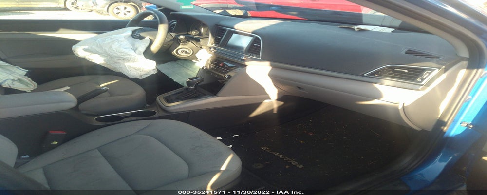 KMHD84LF3HU143008 2017 HYUNDAI ELANTRA photo no. 5