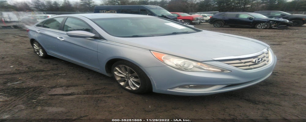 5NPEC4AC4BH227677 2011 HYUNDAI SONATA photo no. 1