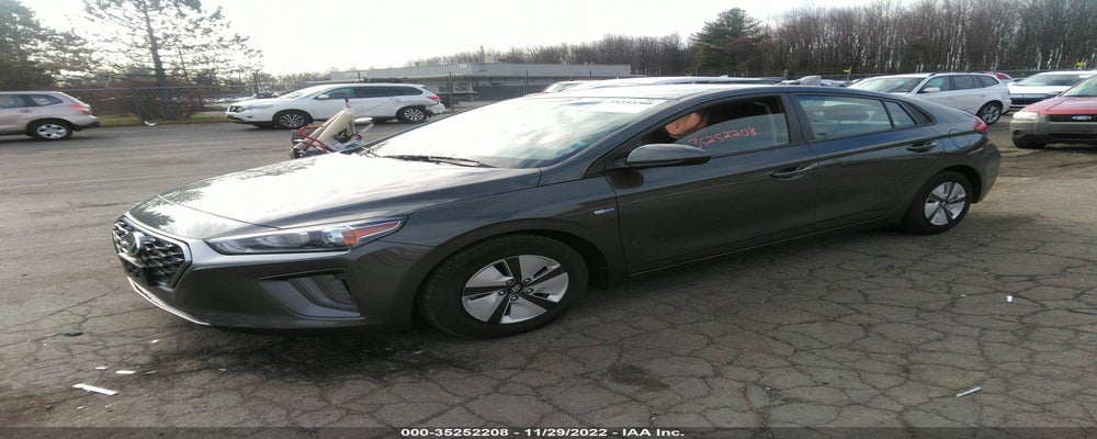 KMHC65LC8LU235608 2020 HYUNDAI IONIQ HYBRID photo no. 2