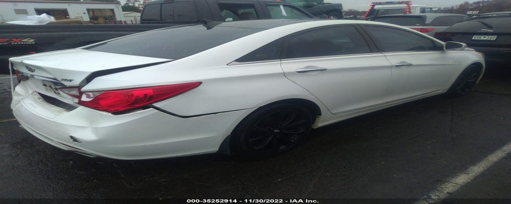 5NPEC4AB7BH204966 2011 HYUNDAI SONATA photo no. 4