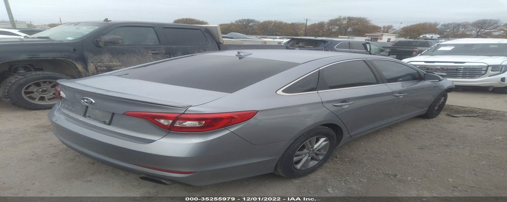5NPE24AF4HH530156 2017 HYUNDAI SONATA photo no. 4