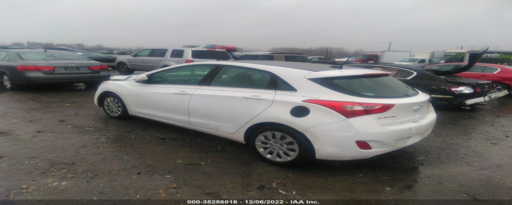 KMHD35LH1HU352821 2017 HYUNDAI ELANTRA GT photo no. 3