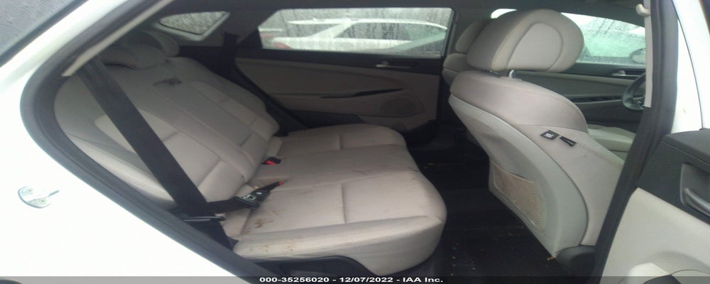 KM8J3CA42JU675692 2018 HYUNDAI TUCSON photo no. 8