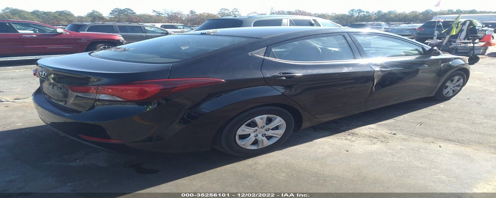 5NPDH4AE4GH711564 2016 HYUNDAI ELANTRA photo no. 4