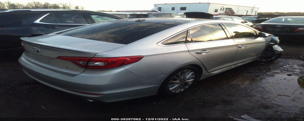 5NPE34AF1FH091699 2015 HYUNDAI SONATA photo no. 4