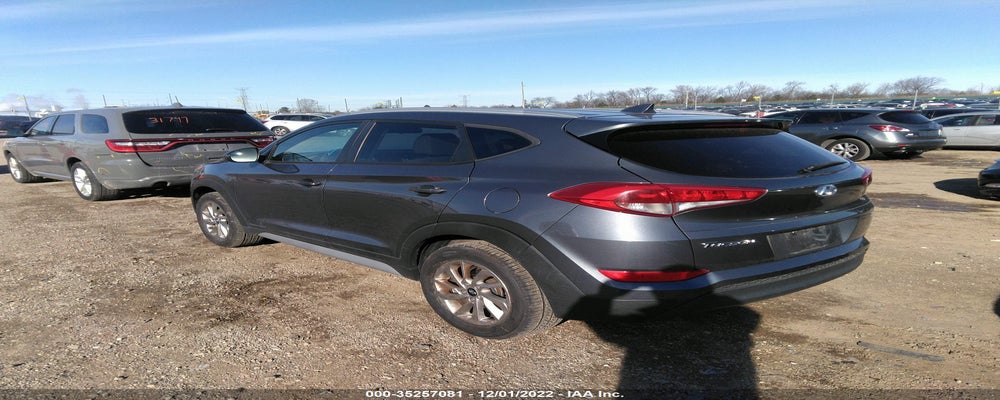 KM8J3CA44JU745676 2018 HYUNDAI TUCSON photo no. 3