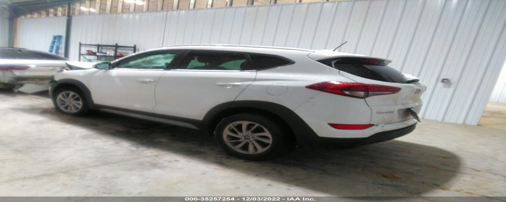 KM8J3CA42HU348820 2017 HYUNDAI TUCSON photo no. 3