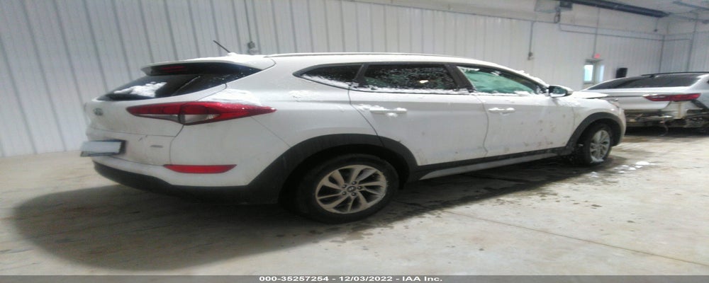 KM8J3CA42HU348820 2017 HYUNDAI TUCSON photo no. 4