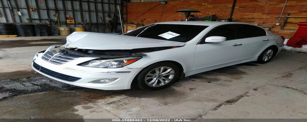 KMHGC4DD1DU214161 2013 HYUNDAI GENESIS photo no. 2