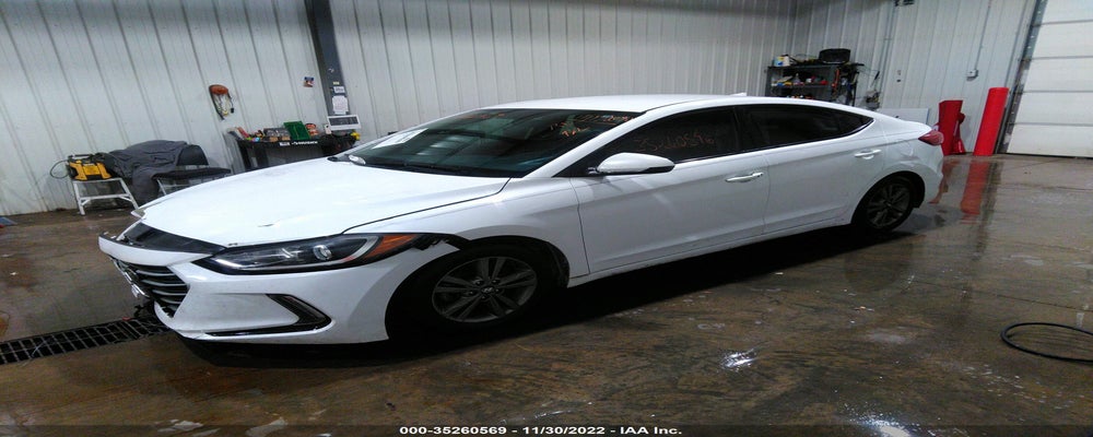 5NPD84LF3HH013096 2017 HYUNDAI ELANTRA photo no. 2
