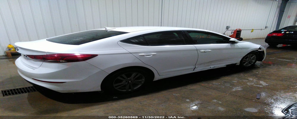 5NPD84LF3HH013096 2017 HYUNDAI ELANTRA photo no. 4