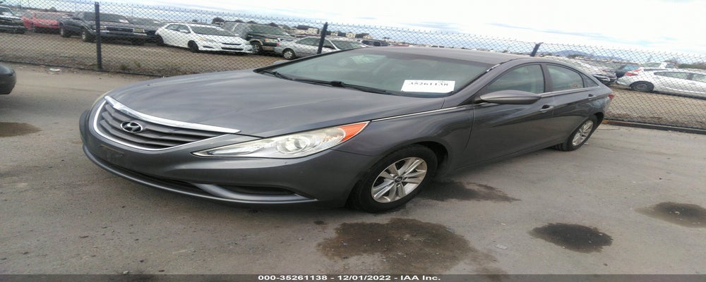 5NPEB4AC3BH281247 2011 HYUNDAI SONATA photo no. 2